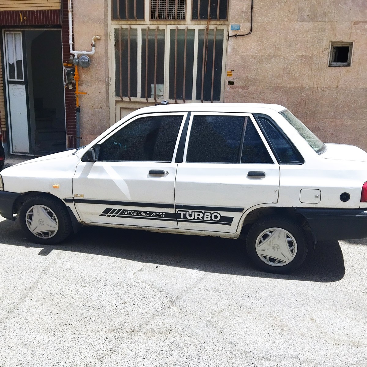 برچسب بدنه خودرو مناسب برای پراید مدل TURBO با برش یکپارچه بسته دو عددی (ارسال رایگان)