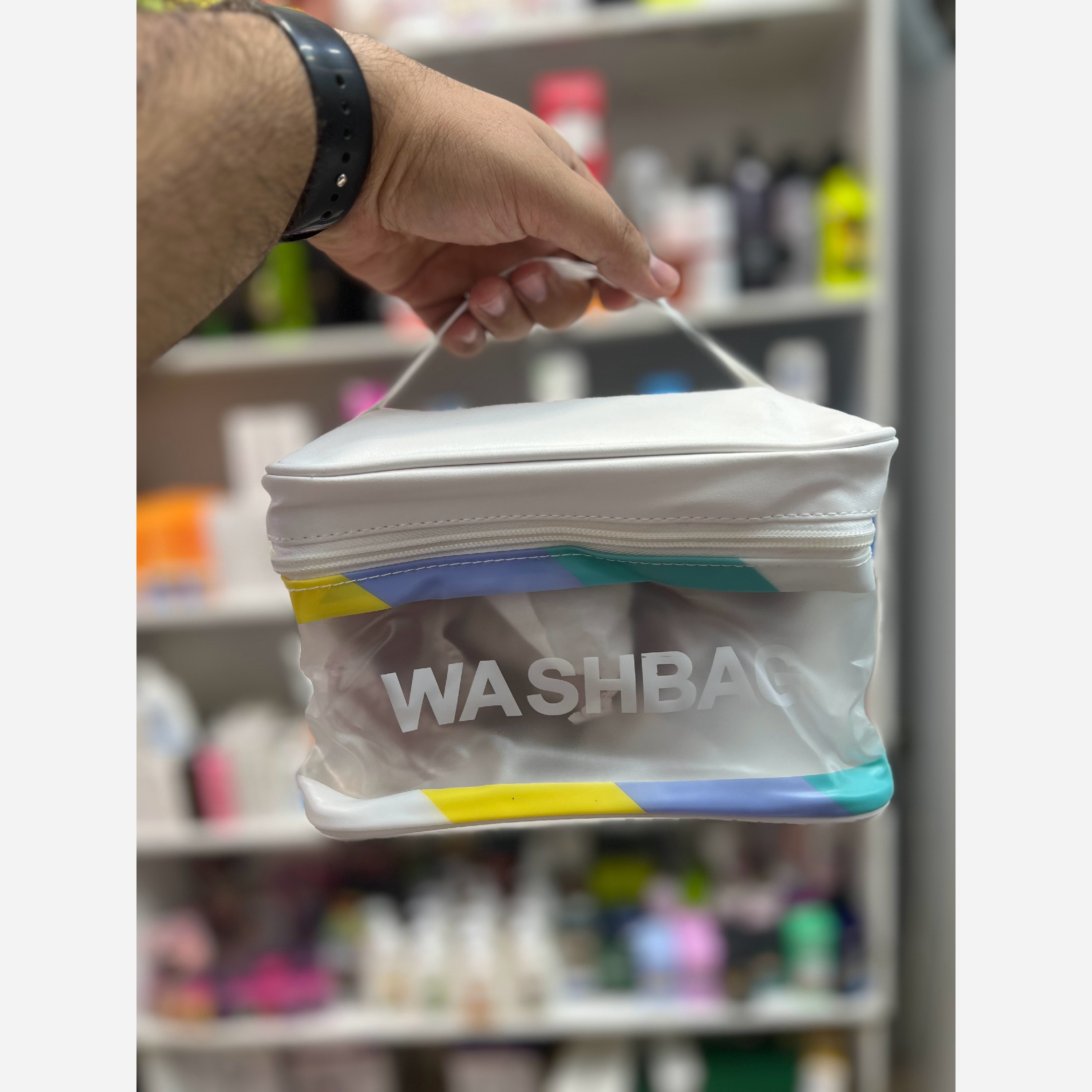 کیف آرایشی wash bag سفید.