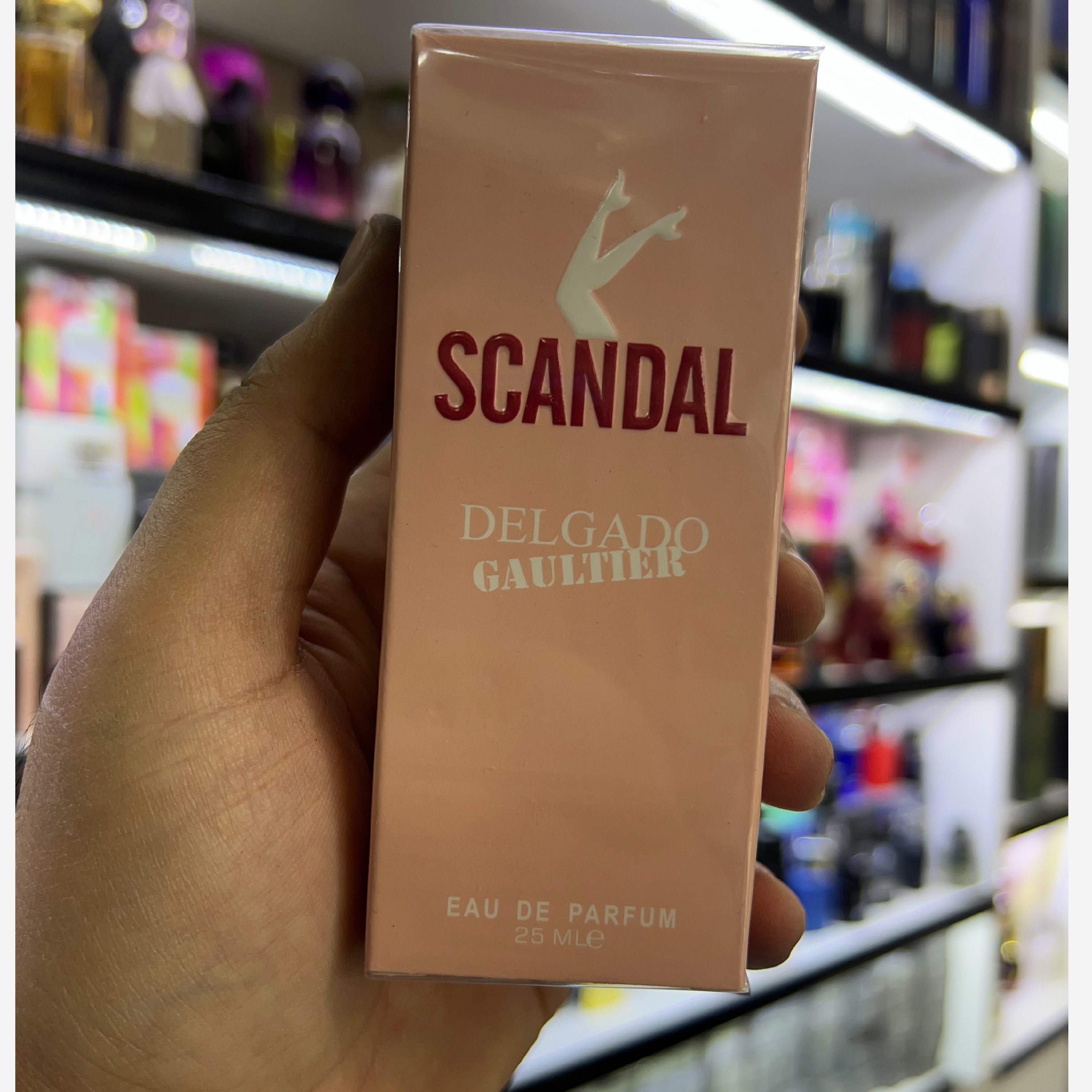 ادکلن جیبی DEL  GADO مدل اسکندل