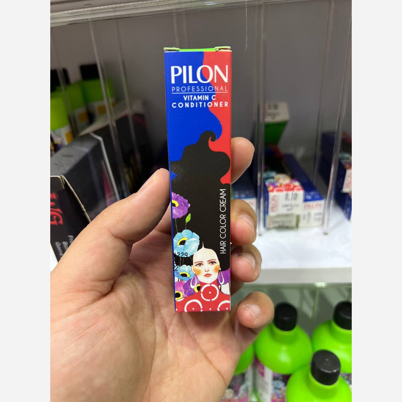 واریاسیون پیلون 0.00 روشن کننده 0.10 آبی 0.11 دودی 0.22 نقره ای 0.33 سبز  0.99 بنفش
