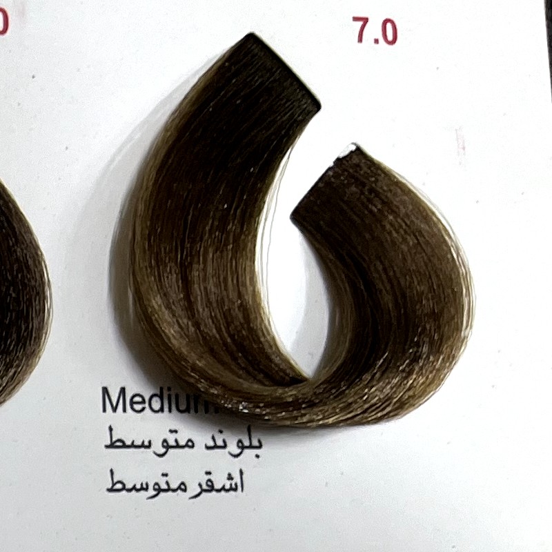 رنگ بلوند متوسط7.0 ،رنگ مو کم آمونیاک پیلون و یک عدد اکسیدان