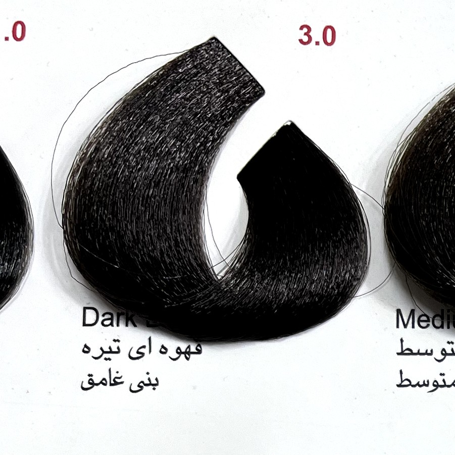 رنگ قهوه ای تیره 3.0 ،رنگ مو کم آمونیاک پیلون و یک عدد اکسیدان