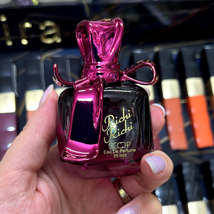 عطر جیبی زنانه اسکوپ مدل Richi Richi حجم 25 میلی لیتر رایحه شیرین و خنک