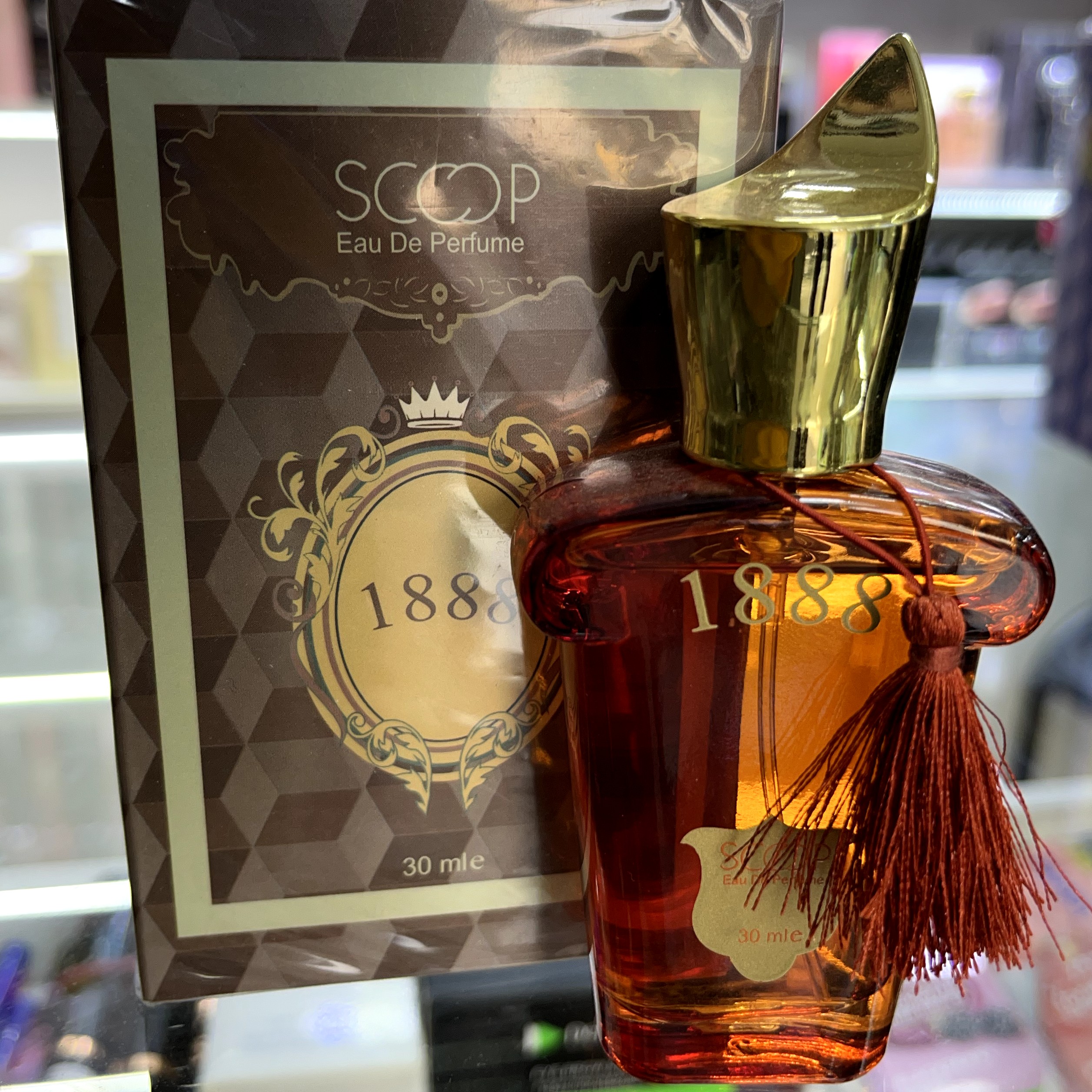 عطر جیبی زنانه مردانه اسکوپ مدل کازاموراتی1888 با رایحه گرم و شیرین حجم 30 میلی لیتر