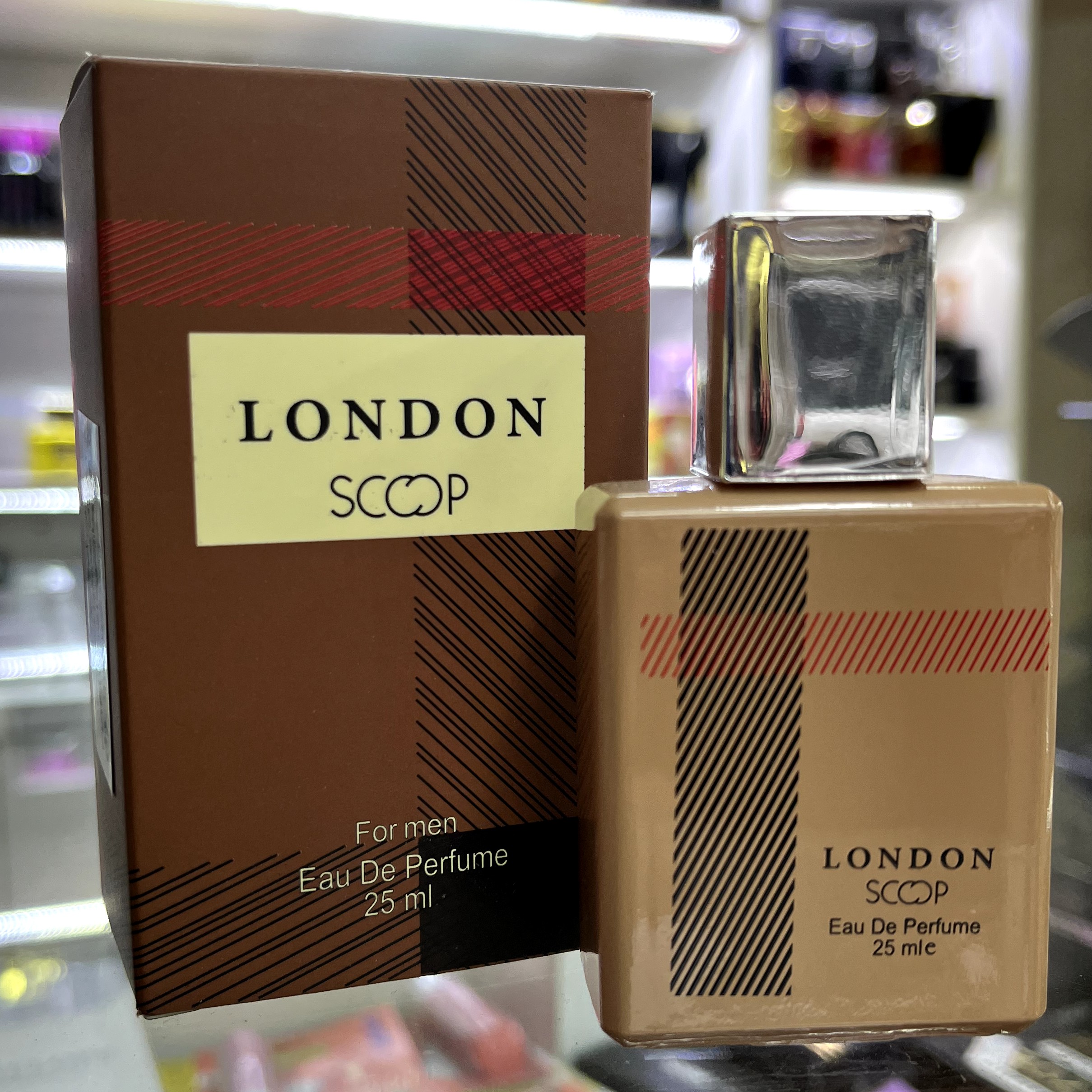عطر جیبی مردانه باربری لندن اسکوپ 25 میلی لیتر با رایحه گرم و تند
