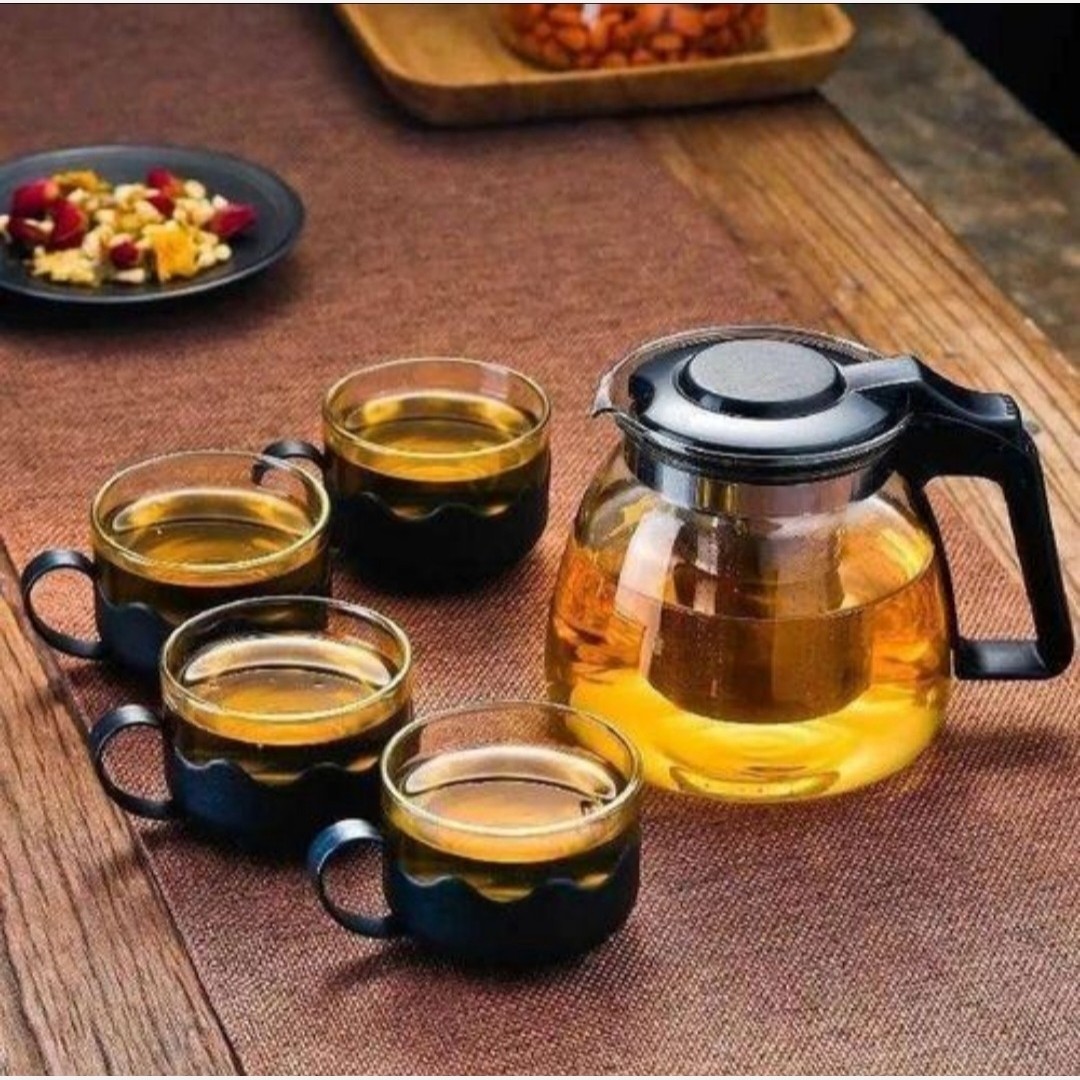 قوری 950 میل و 4 عدد فنجان وارداتی جعبه کادویی