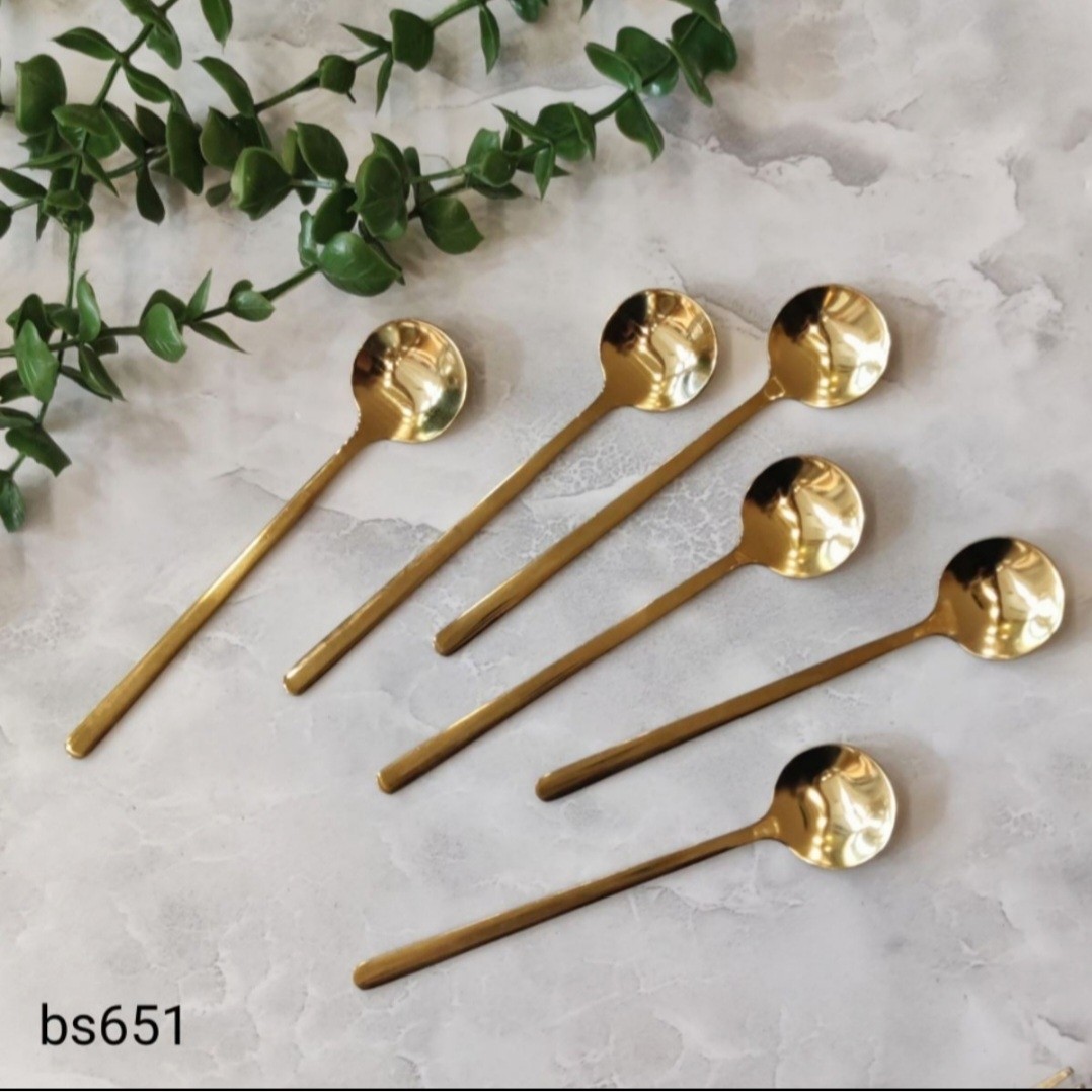قاشق چای خوری طلایی مینیمال
