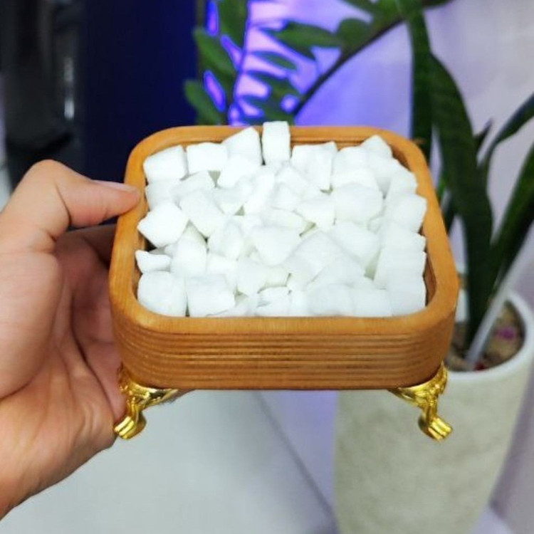 قندان چوبی (شکلات خوری) پایه دار مربع پلی وود 13 سانت درب طلقی