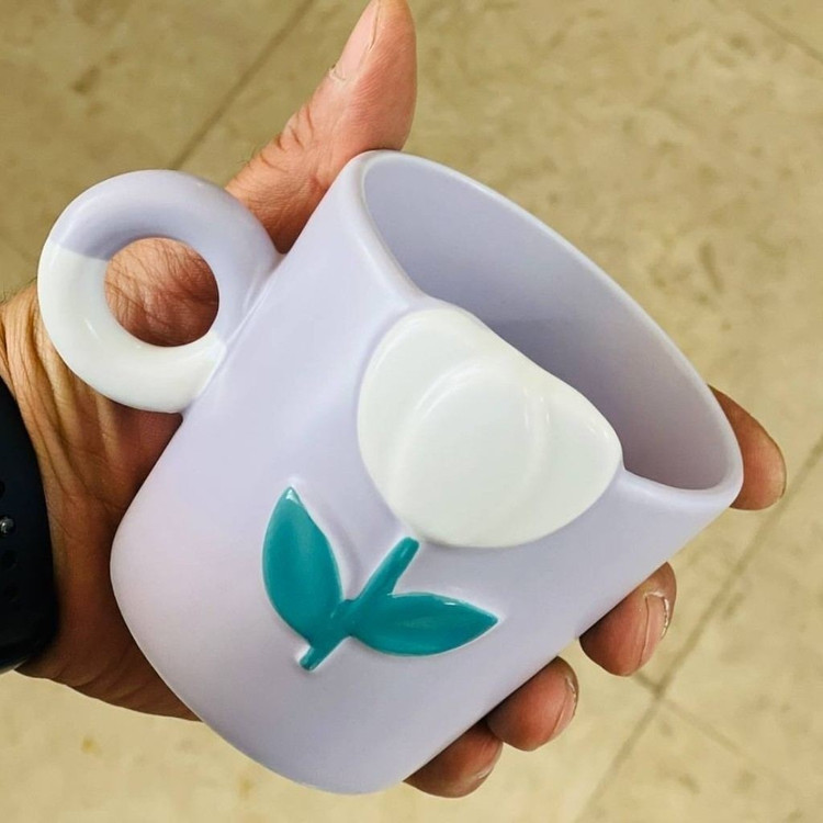 ماگ سرامیکی گل برجسته (لیوان فانتزی) 9x9cm رنگبندی