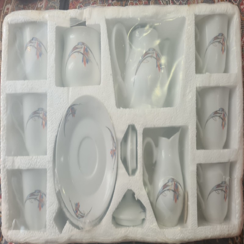 سرویس چینی صبحانه خوری 17پارچه